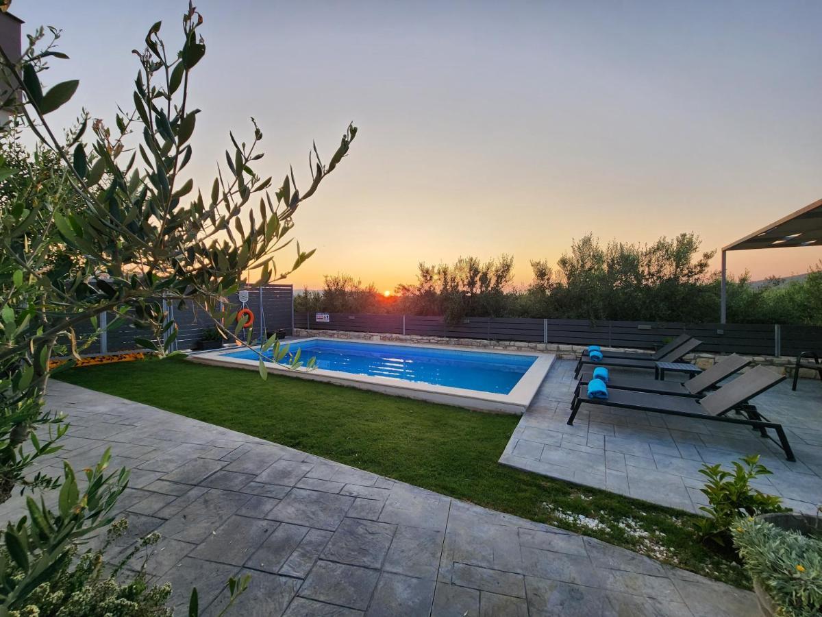 Villa Sheila With Private Pool Roumeli ภายนอก รูปภาพ