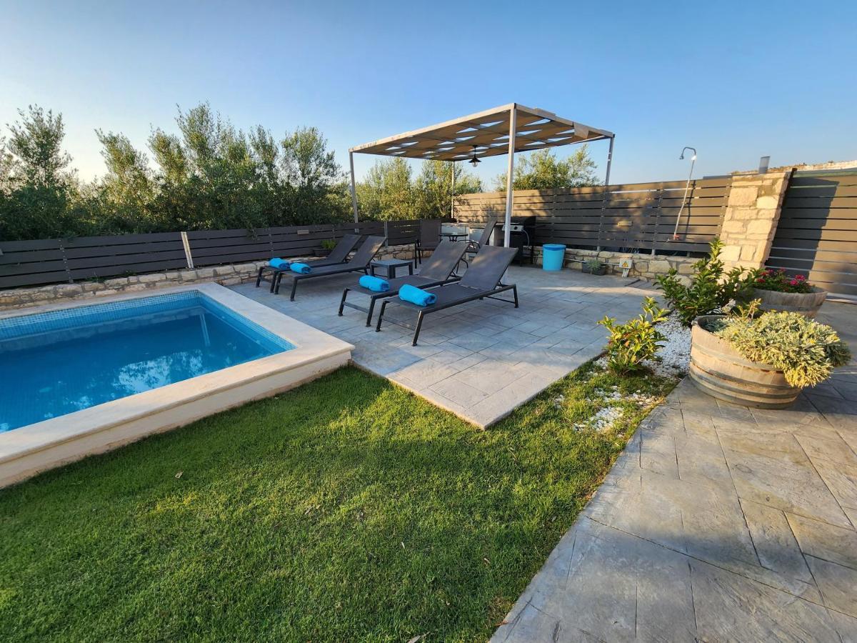 Villa Sheila With Private Pool Roumeli ภายนอก รูปภาพ